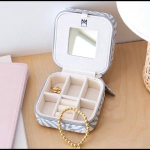Milly jewelry, travel, organizer